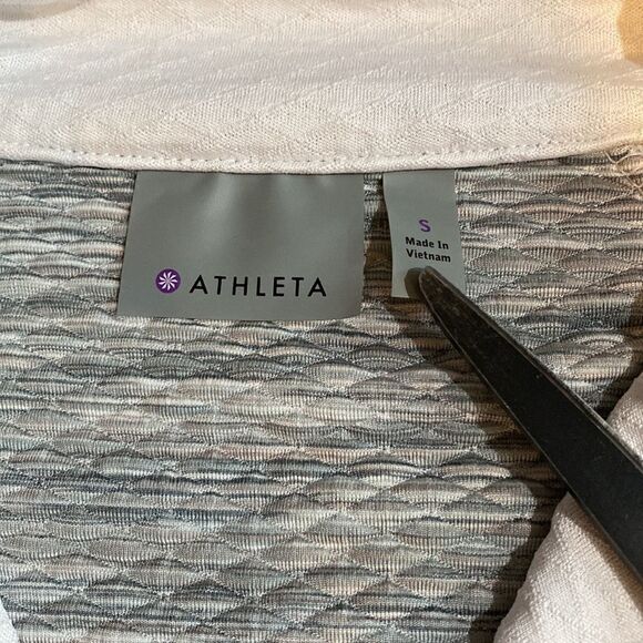 Athleta 1/4 Zip Long Sleeve- Size Small - Picture 9 of 11